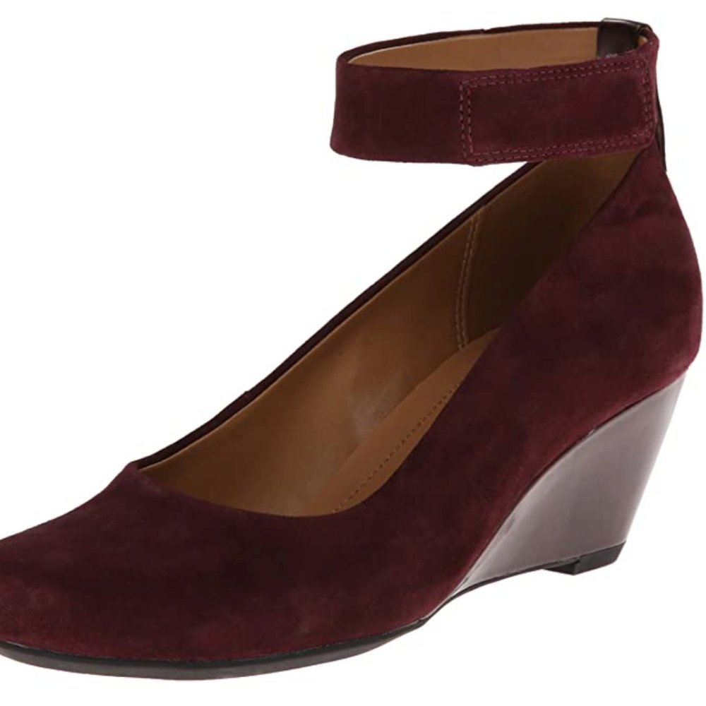 Clarks Basset Mist wedge burgundy size 6